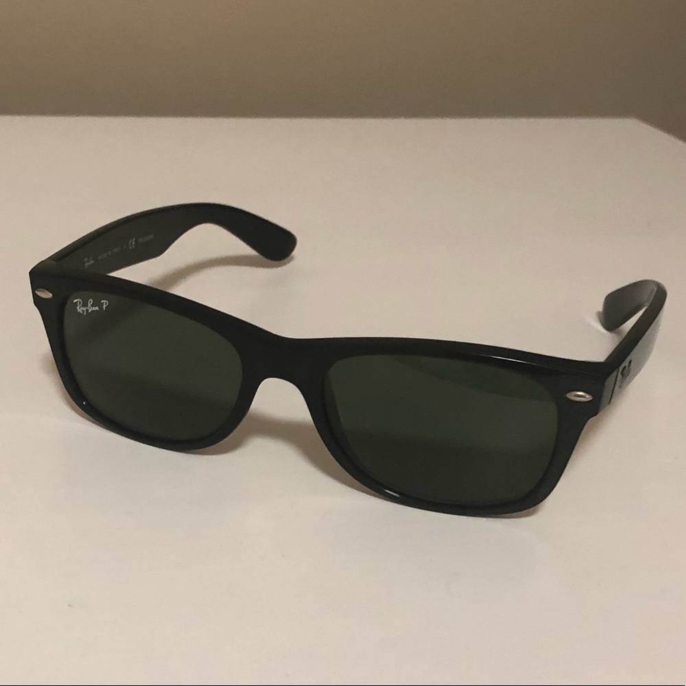 Ray-Ban’s, Wayfarer Classic Polarized